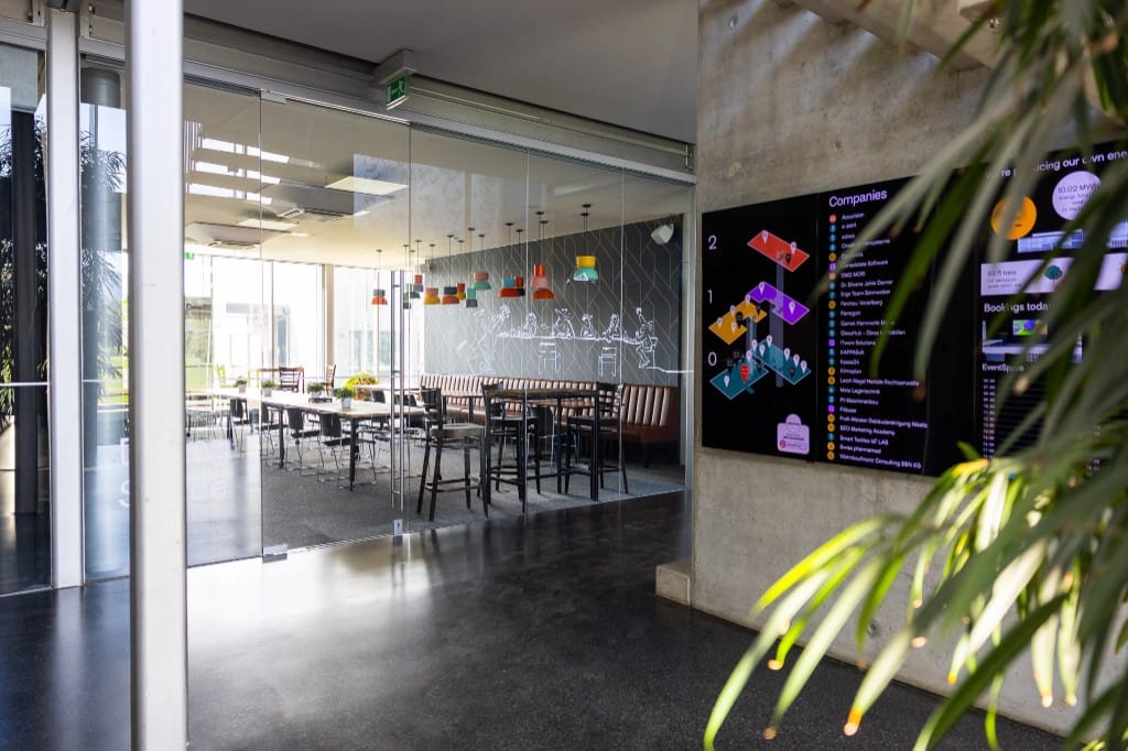 Cafeteria and lounge area at GlessHub